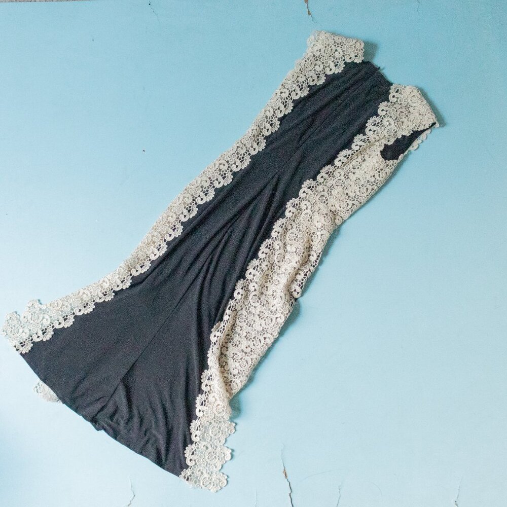 Xscape Black Gold Lace Stretch Fit Sleeveless Sheath Dress Size 4 - Picture 11 of 11